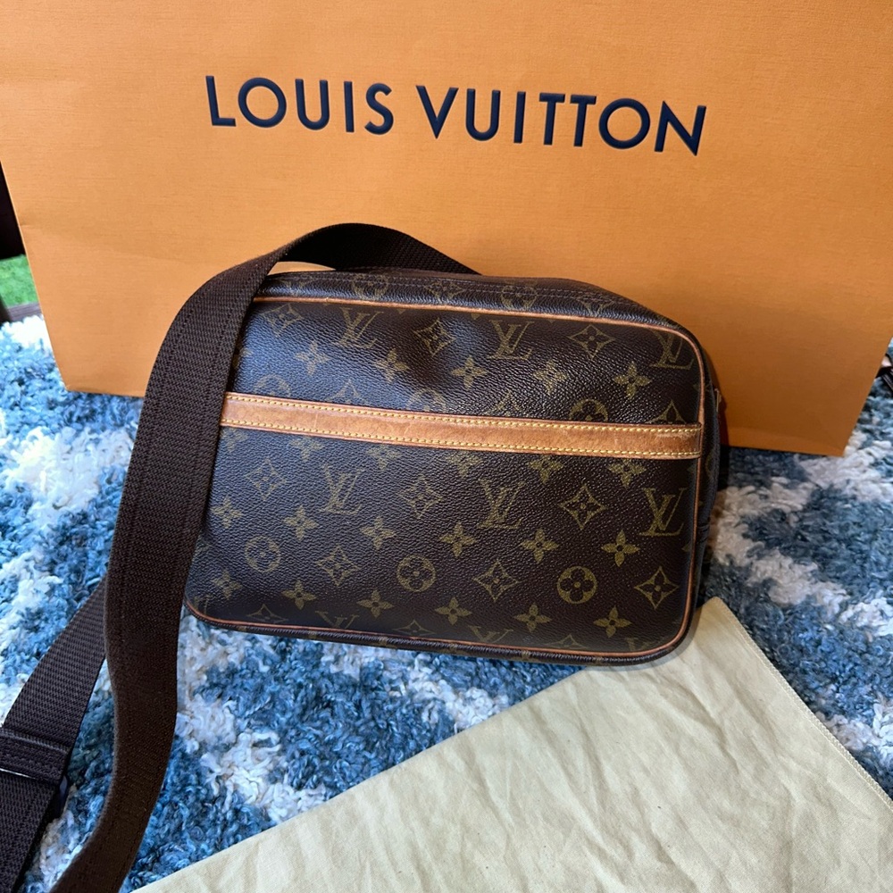 Louis Vuitton pm reporter crossbody bag no dust bag no box only purse. 10.5x 9x7